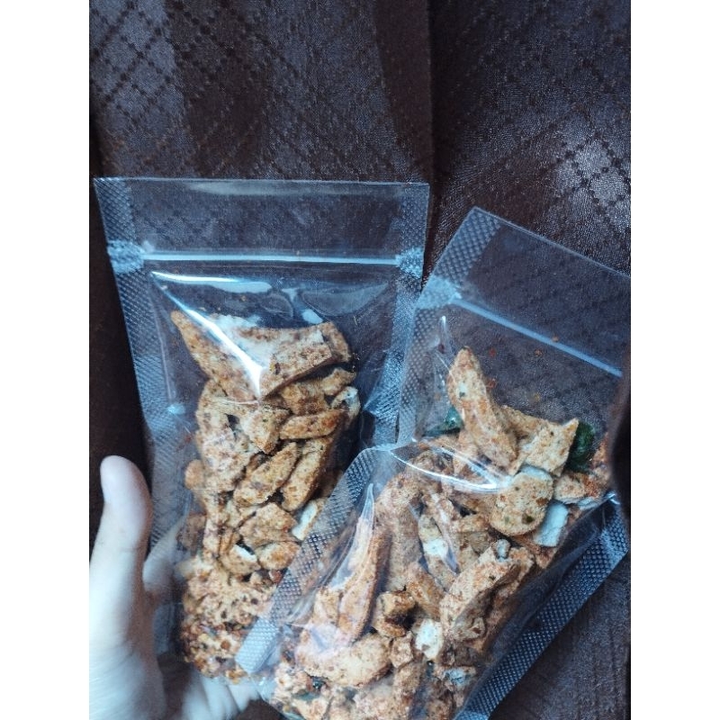 

Basreng Pedas Daun Jeruk