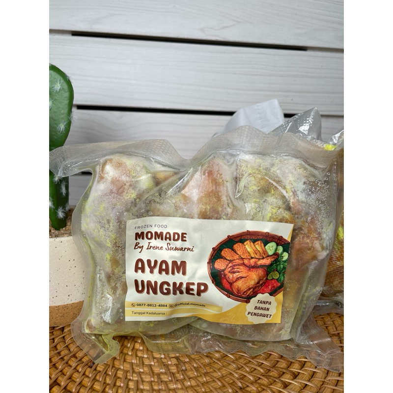 

AYAM UNGKEP