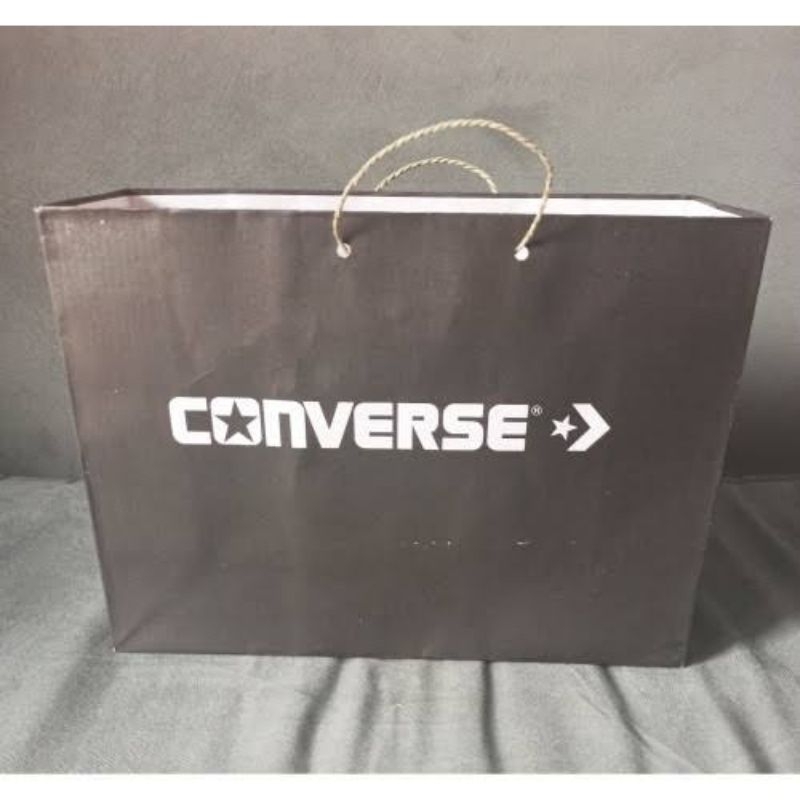 

Paperbag Sepatu Convers