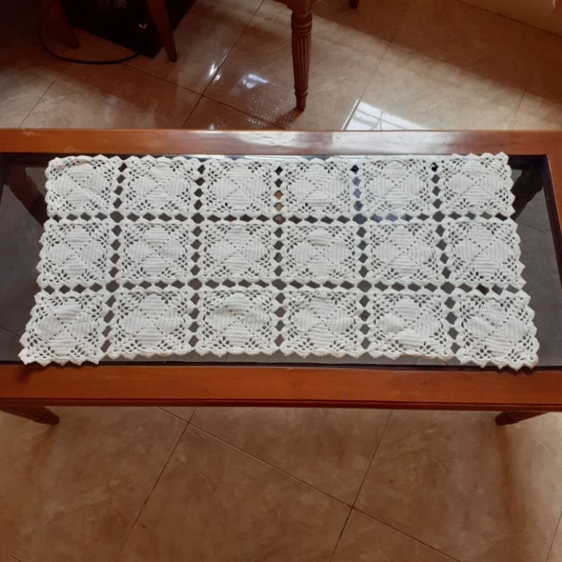 Taplak Meja Rajut 79x37 cm Benang Katun Kecil Segi Empat Putih