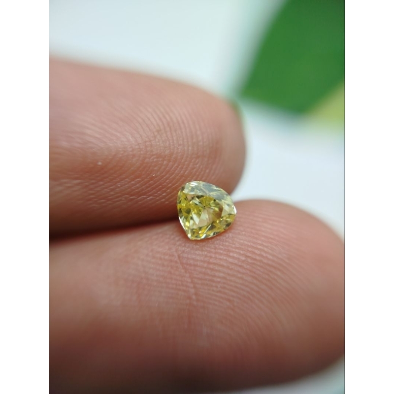 Berlian Banjar Pear/Tetes air Berat : 0,51 carat Warna Kuning/Fancy Yellow