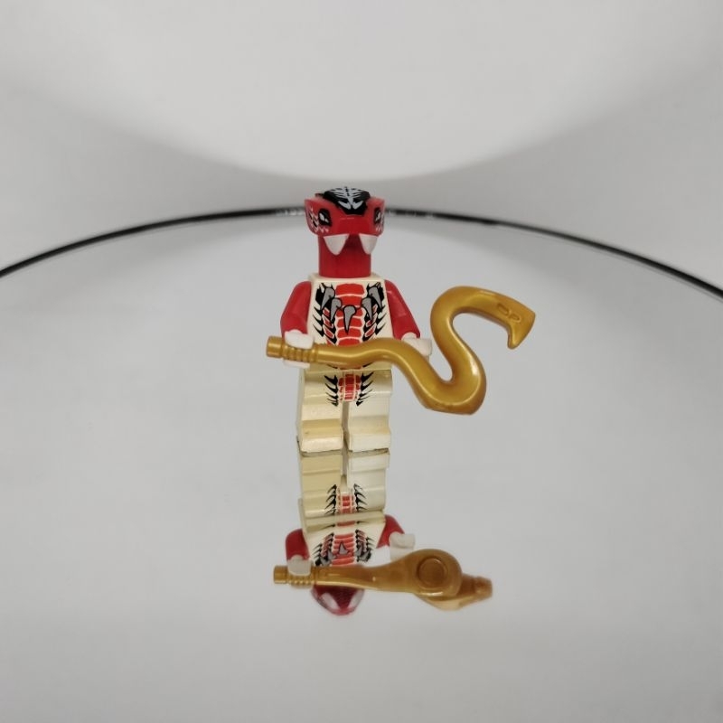 Minifigures Lego Ori Ninjago Fang Suei with pearl gold snake - njo036