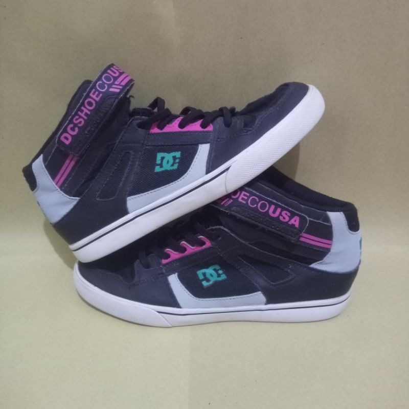 sepatu second DC size 40,3