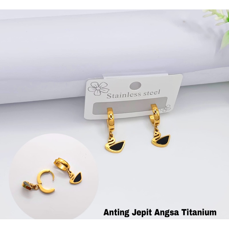 Anting jepit Angsa Titanium Anting wanita