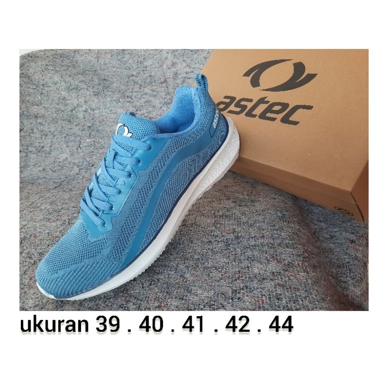 sepatu olahraga sport olahraga bulutangkis astec badminton original ori asli