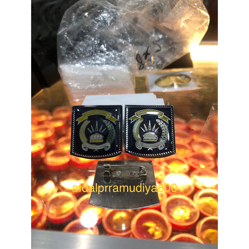 PIN BHAYANGKARI LAPIS RESIN. ~ PENITI