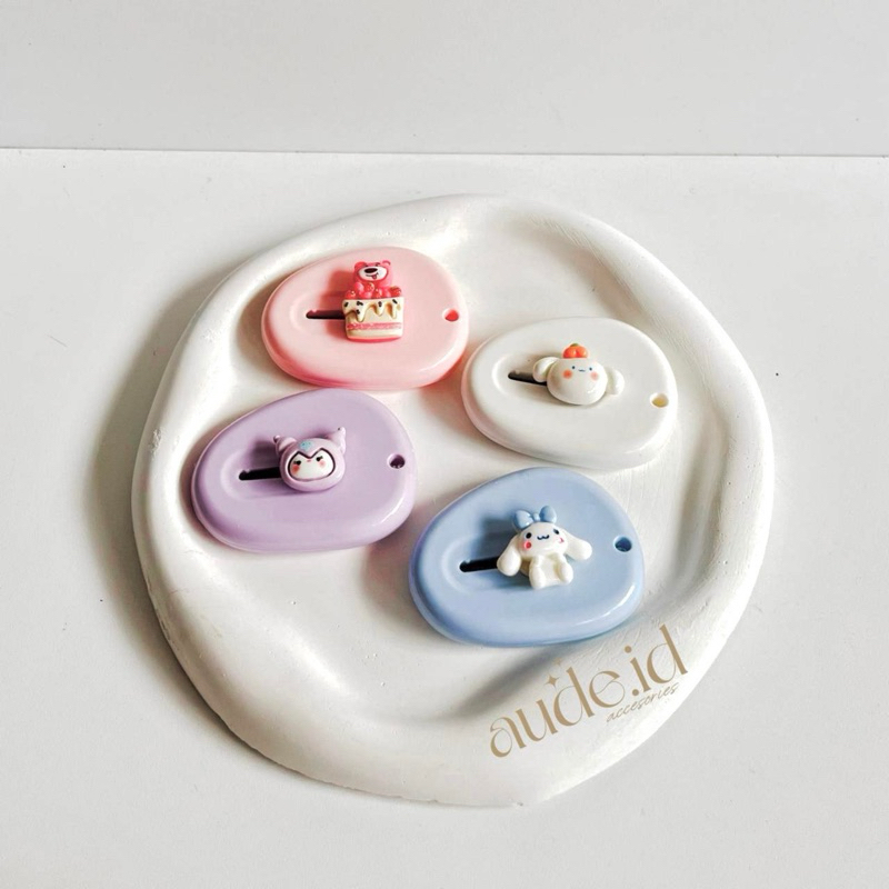 

AUDE - Mini Cutter Sanrio | Cutter Kecil Karakter | Cutter Kecil Awan Sanrio | Cutter Kecil Bentuk Awan | Cutter Mini Cloud | Cutter Karakter | Pisau Kecil Pemotong Kertas | Hand Cutter Mini