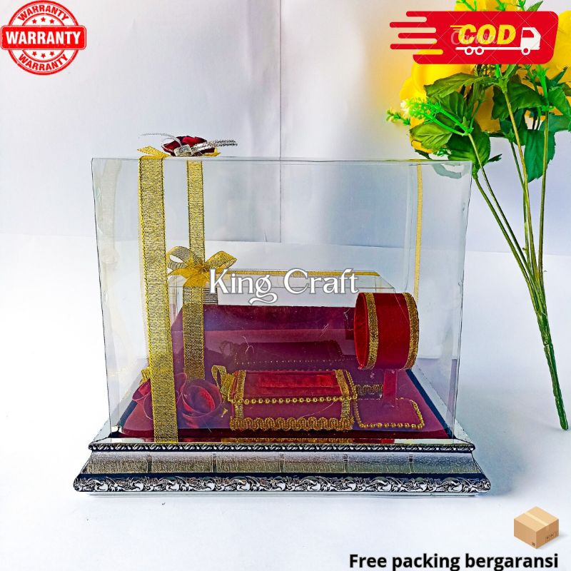 

Kotak Hantaran Seserahan Pernikahan Tempat Cincin Gelang 20×15 Cm Full Hiasan