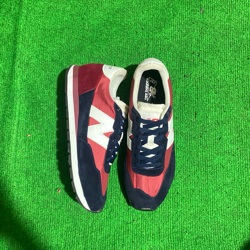 sepatu nb 237