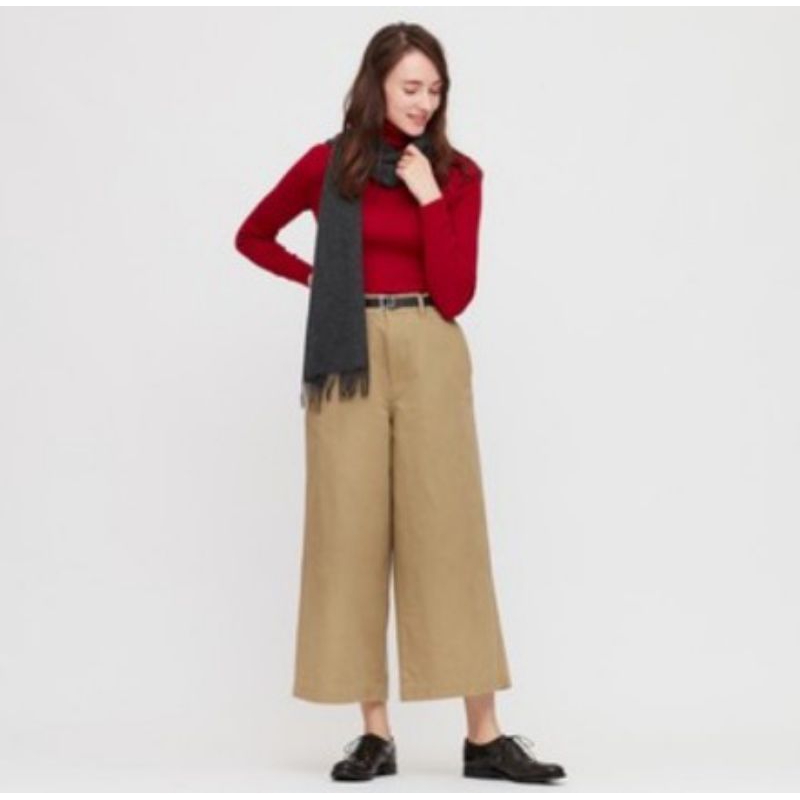 UNIQLO WOMEN WIDE CROPPED PANTS