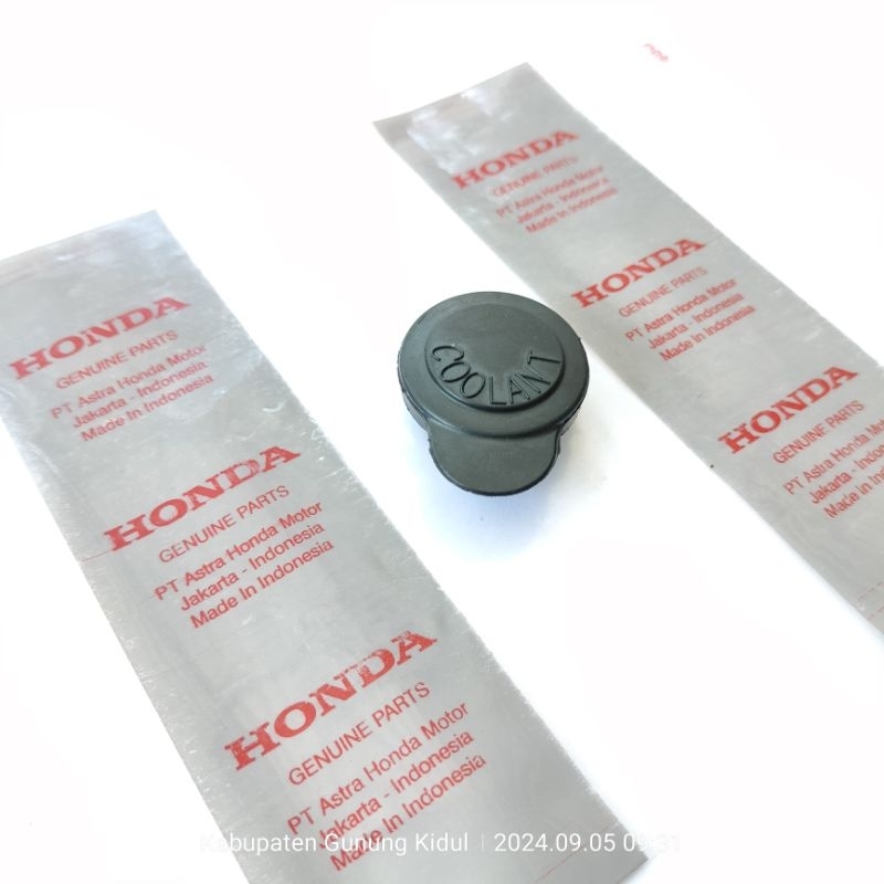 Tutup tabung cadangan air radiator cap radiator Honda Vario 150 Vario 125 Vario 110 Original