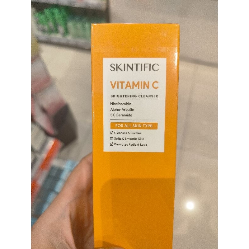 SKINTIFIC VIT C BRIGHTENING CLEANSER FACIAL WASH