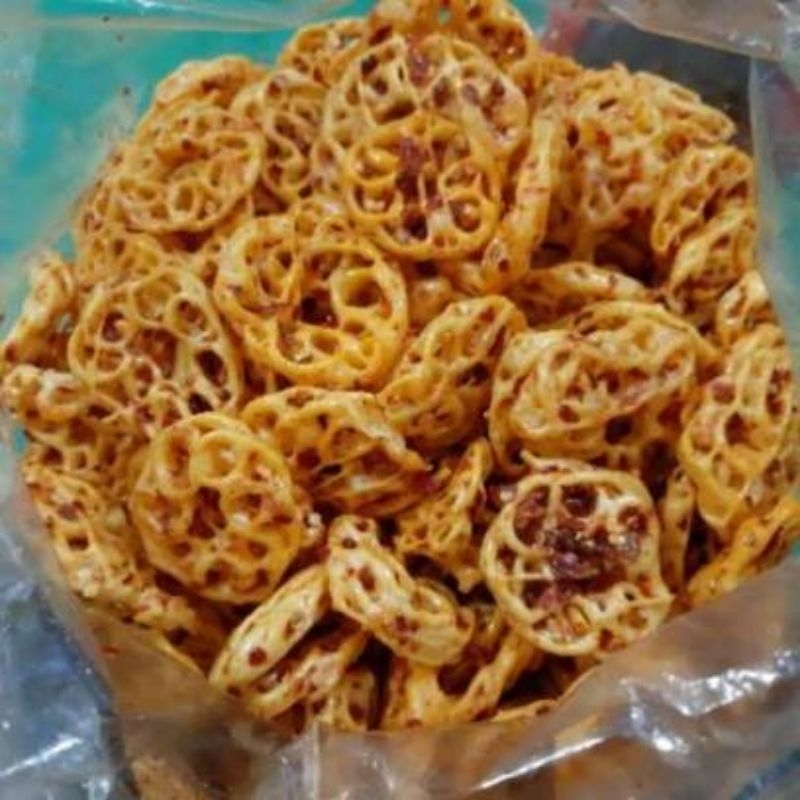 

krupuk seblak pedas gurih asin