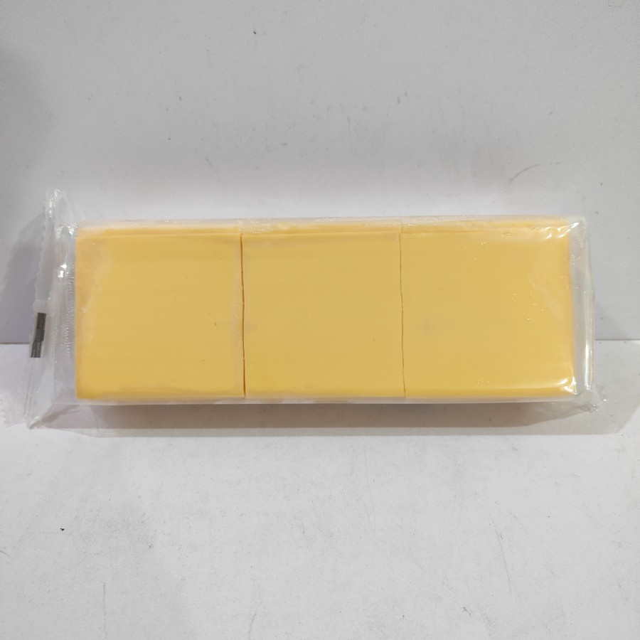 

RB Dairymont Red Cheddar 950gr (84slices) - Burger Slice 45% Keju Sliced Australia Cheese Keju