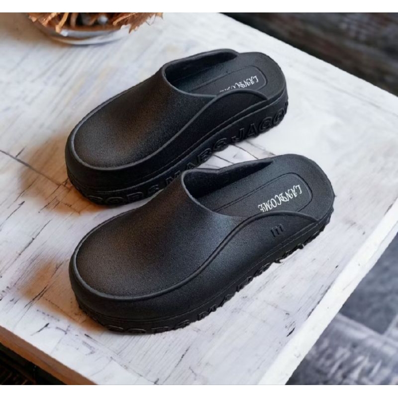 Sandal Sepatu Jelly Wanita Karet Hitam Polos Import 698