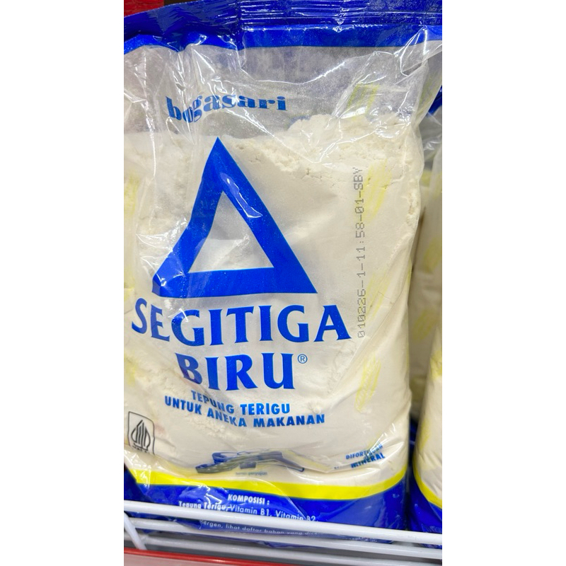 

TEPUNG TERIGU BOGASARI SEGITIGA BIRU