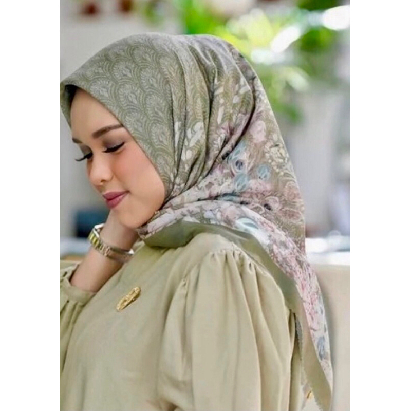 Preloved Buttonscarves Ederra Series-Pickle like New VVGC