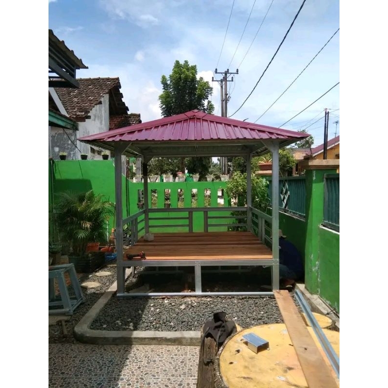 Gazebo baja ringan