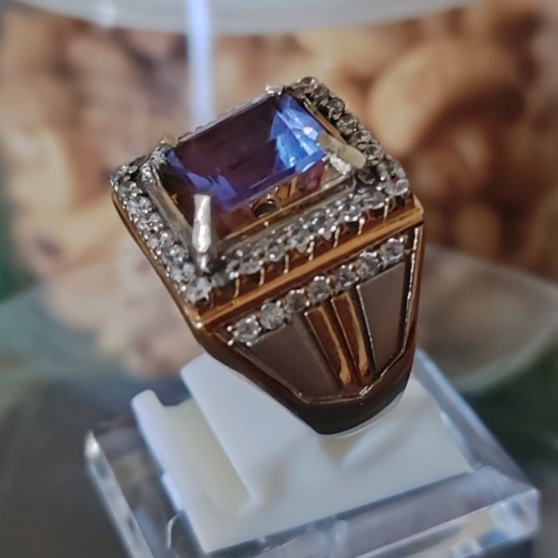 Natural Color Change Fluorite/ccf