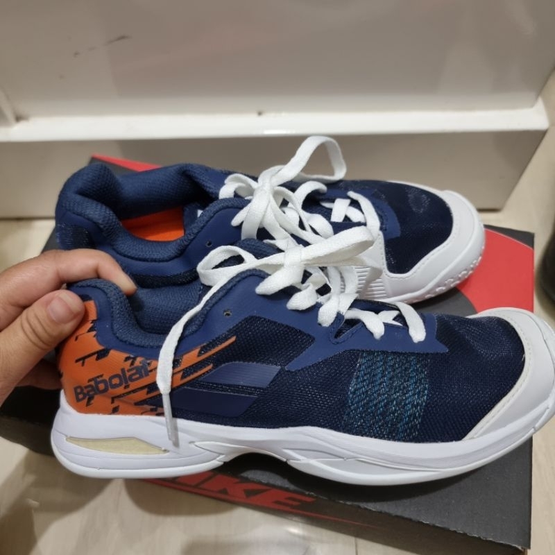 Sepatu badminton Babolat