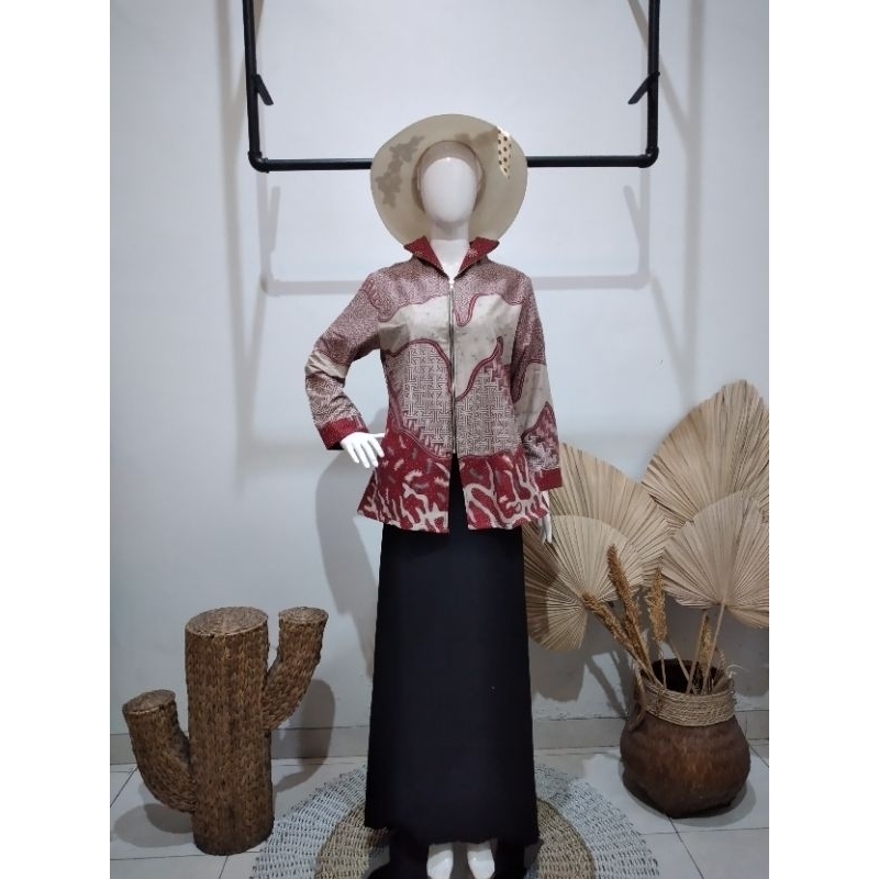 Blus Megi trikot kekinian wanita cocok untuk acara