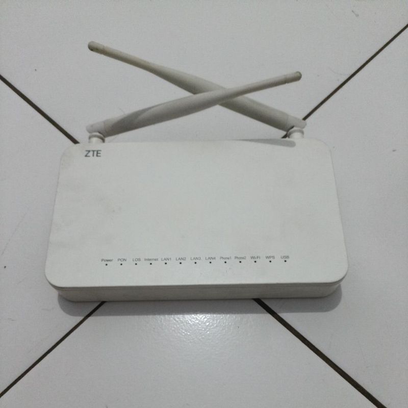 ROUTER ONT ZTE ZXHN F609 V3 + ADAPTOR 12V PORT BIRU/HIJAU BERGARANSI