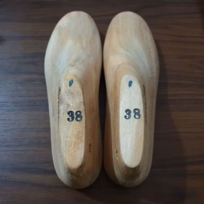 SHOELAST-Cetakan sepatu kayu (1psg)vans.converse.bola dan futsal.