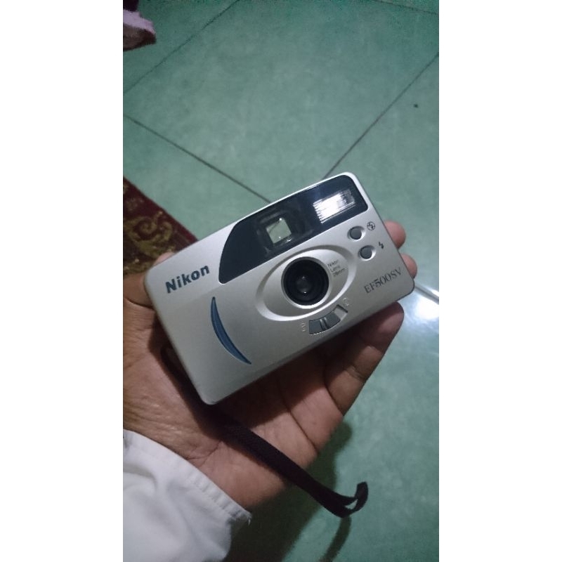 Kamera Analog Nikon EF500SV