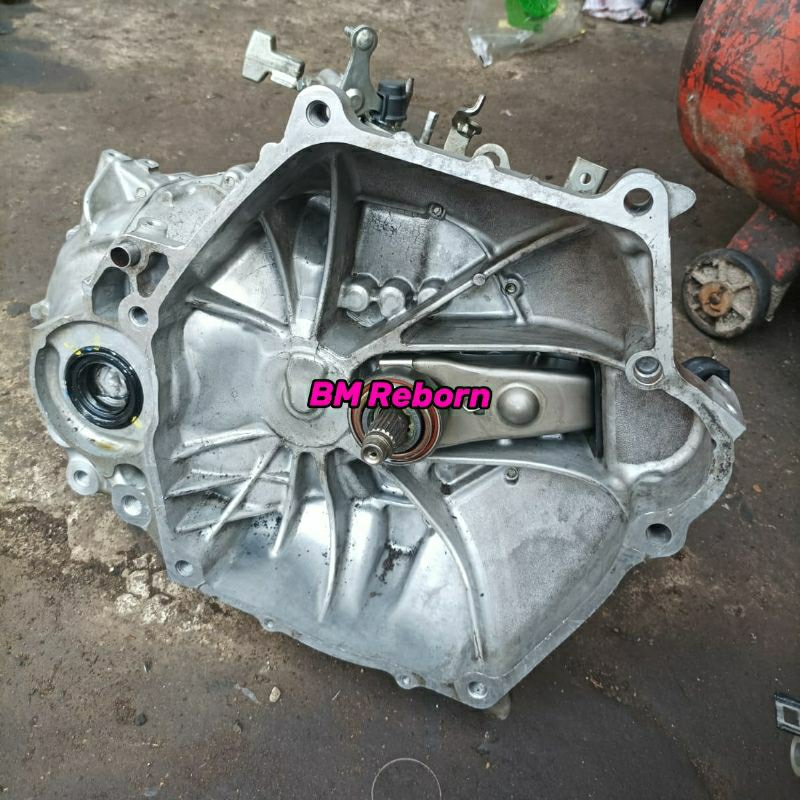 Gearbox Transmisi manual Honda brio original