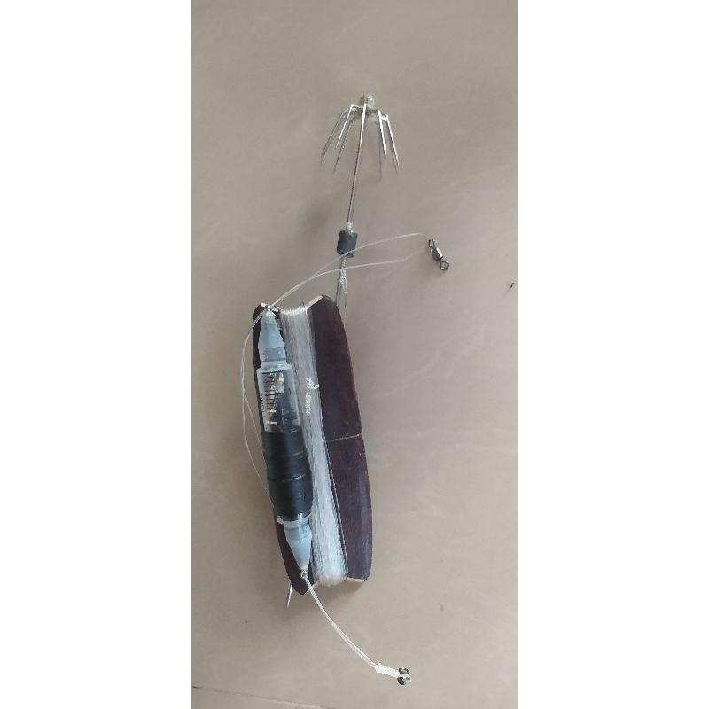 Satu set Alat pancing cumi-cumi/lampu suntik/pakkai