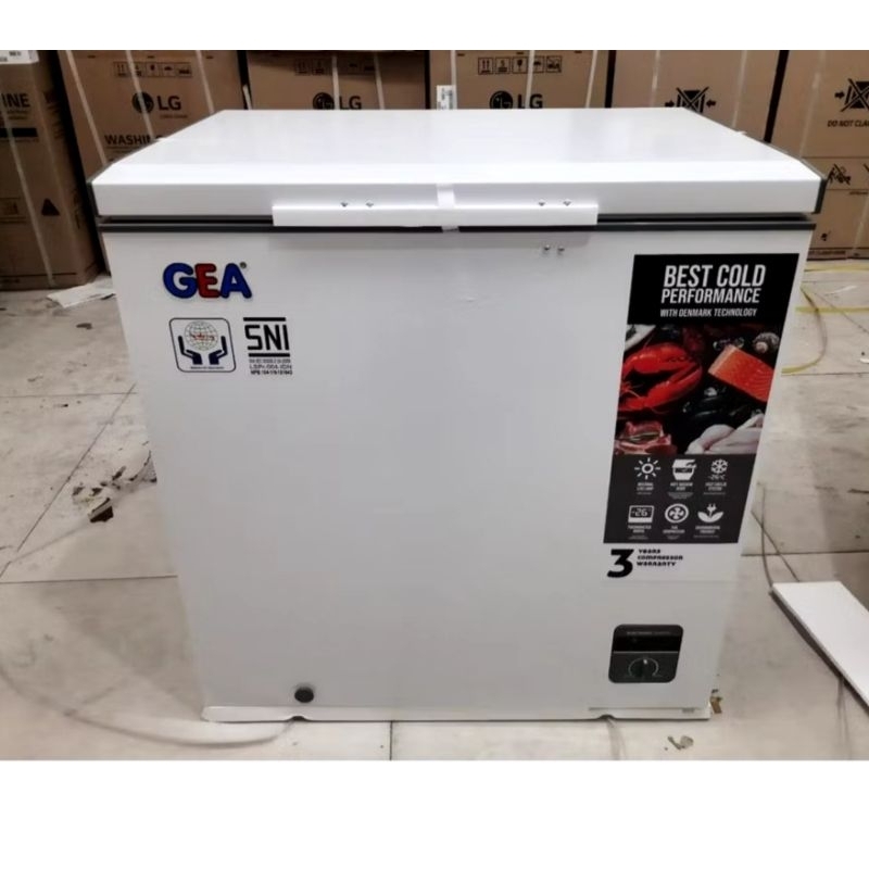 GEA AB 208 CHEST FREEZER BOX 200 LITER