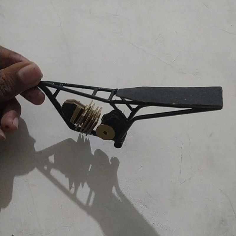 Miniatur motor drag (rangka motor drag) mainan mini