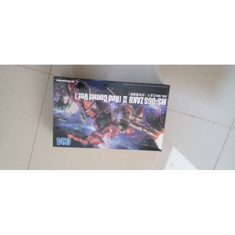 HG Zaku 2 Char Red Comet Zaku ll char red comet revive