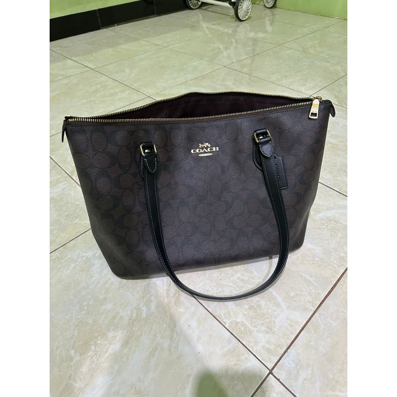 Preloved Coach Gallery Signature Tote Bag