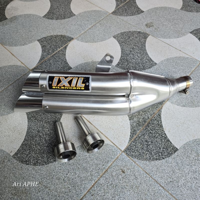 slip on knalpot IXIL L3X dual hyperlow original spain kawasaki NINJA 250 FI OLD - NINJA 250 R KARBU 