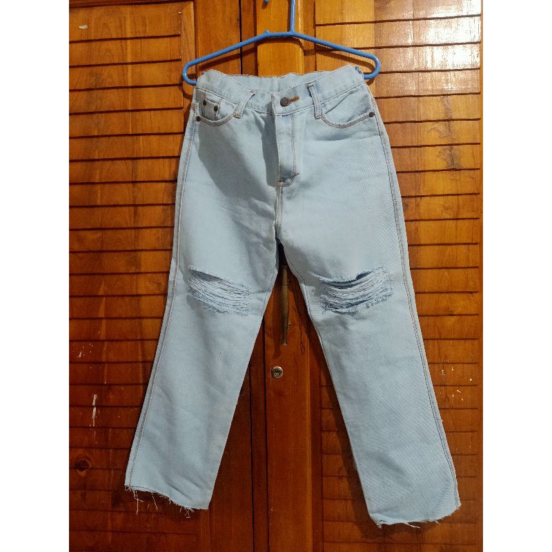 Celana Jeans Ripped Preloved