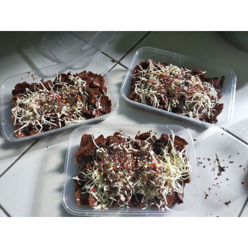 

kripik pisang coklat box 150gr
