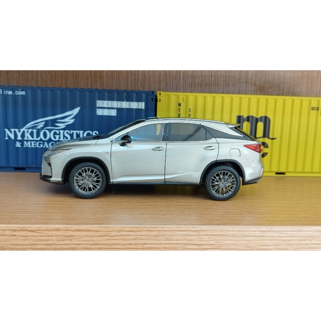 Diecast / Miniatur mobil Lexus RX200t RX 200 t skala 18