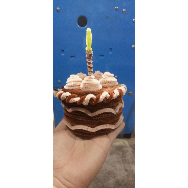 

kawat bulu//kue ulang tahun//(fakecake)