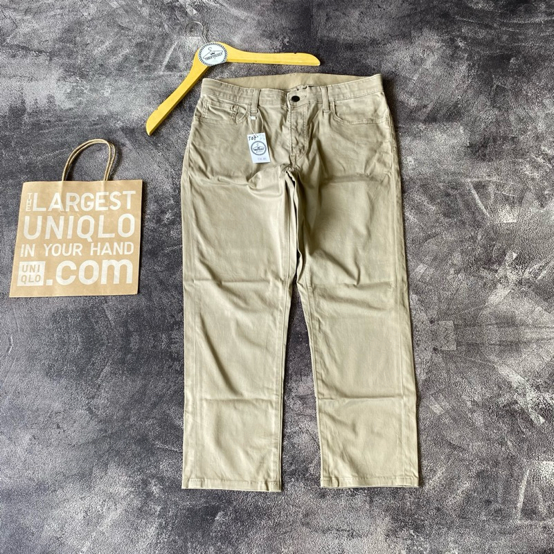 CELANA UNIQLO PINGGANG TALI (kode c507)