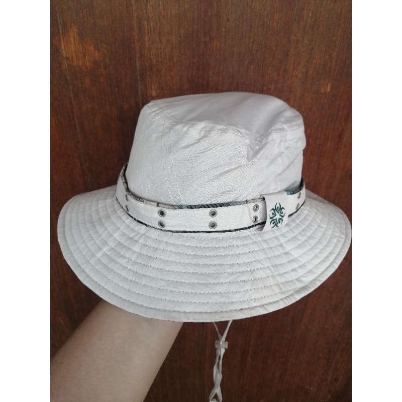 Topi Rimba Outdoor Wild Roses