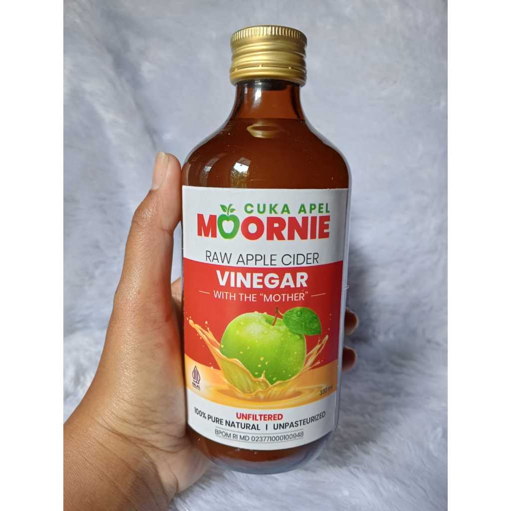 

Cuka APEL MOORNIE With Mother Apple Cider Vinegar 100% Murni Apel Utuh Diet Isi 330 ml