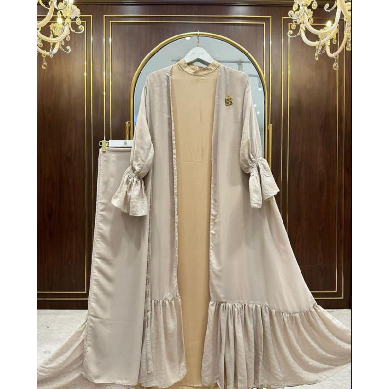 abaya nude by Shellasaukia