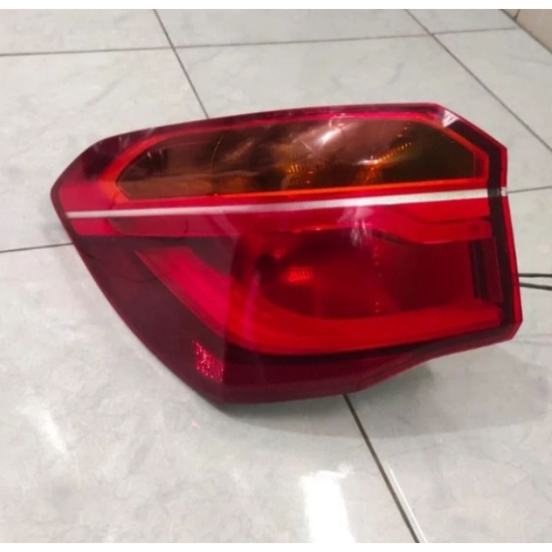 Stoplamp lampu belakang BMW X1 tahun 2016 2017