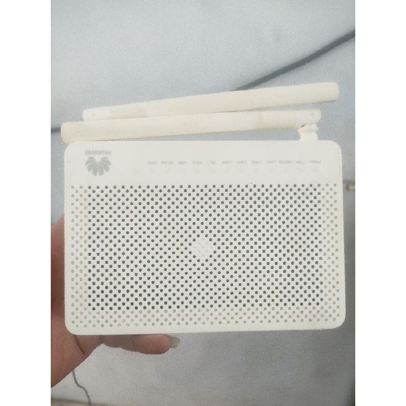 HUAWEI HG8245H5 port biru