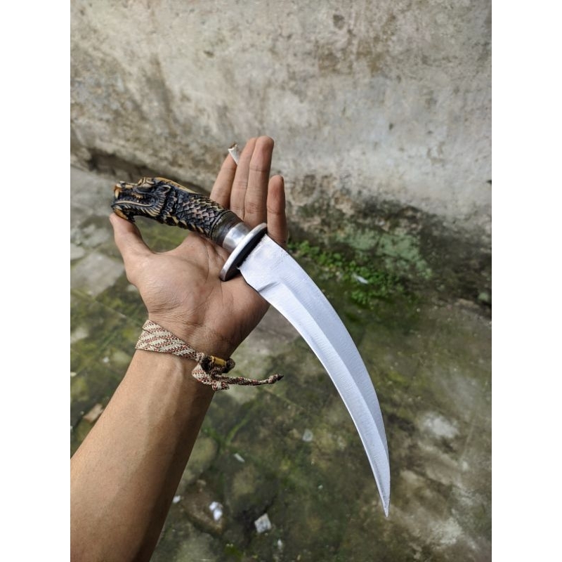 pisau naga