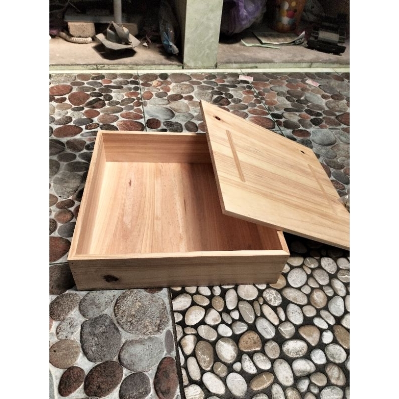 box kayu 30 x 23 x 10 cm