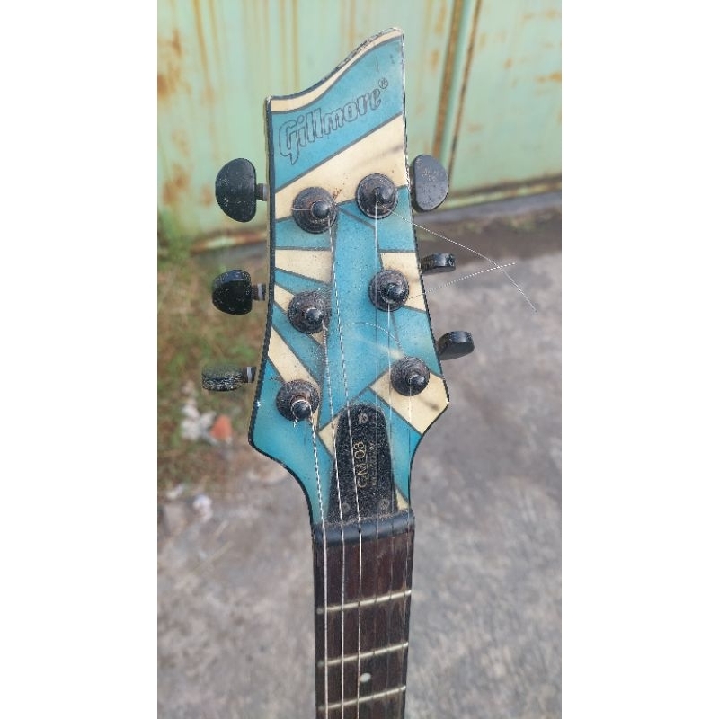 Gitar elektrik Gillmore