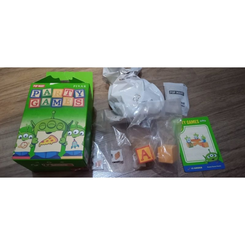 Original Pop Mart Alien Party Games Guess Guess Guess