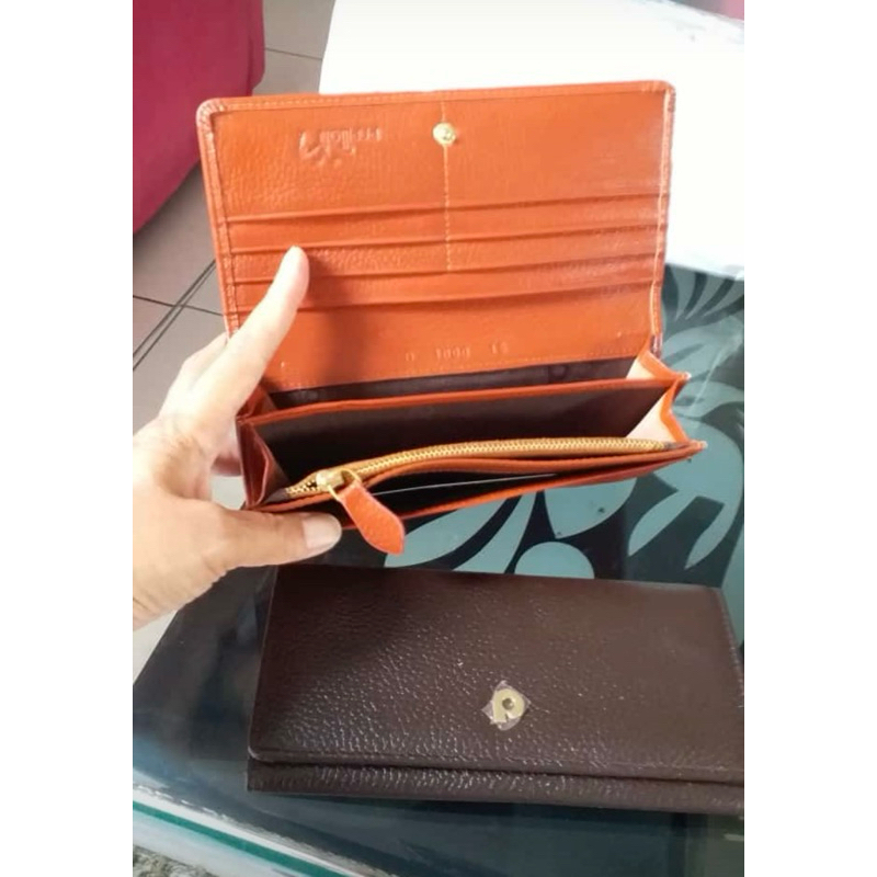 D1000 DOMPET PAPILLON